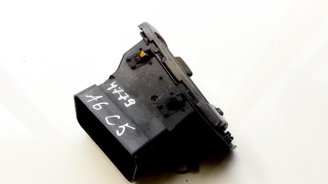 4B1820902 Audi A6 2000 Dash Vent (Air Vent Grille) - Thumbnail 2