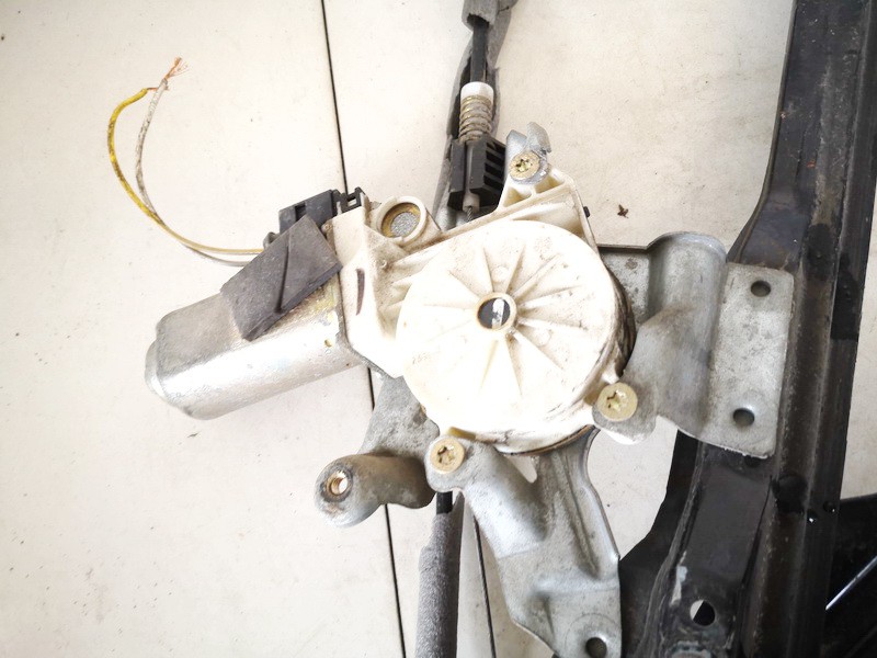 Dodge Caravan 2001 Duru lango pakelejo varikliukas P.K.