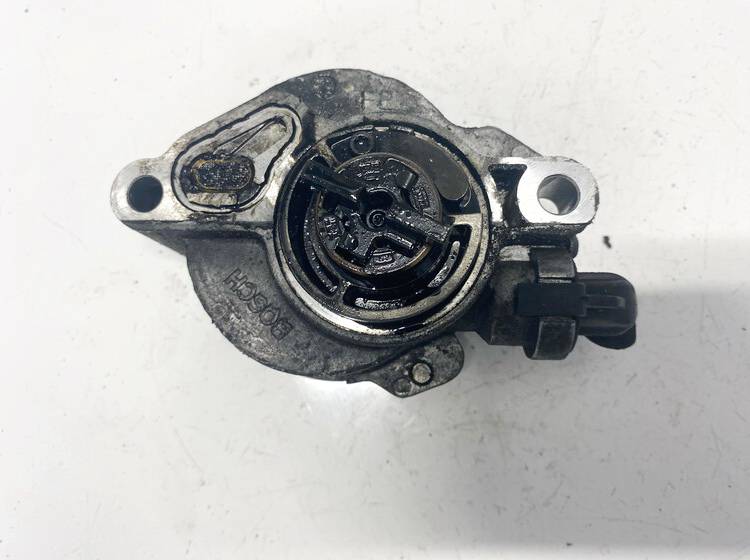 D1562B Ford Focus 2011 Brake Vacuum Pump