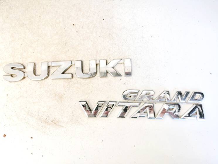 Suzuki Grand Vitara 2007 Inne emblematy