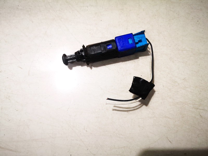 110895 Renault Espace 2004 Bremžu lukturu sensors - Thumbnail 2