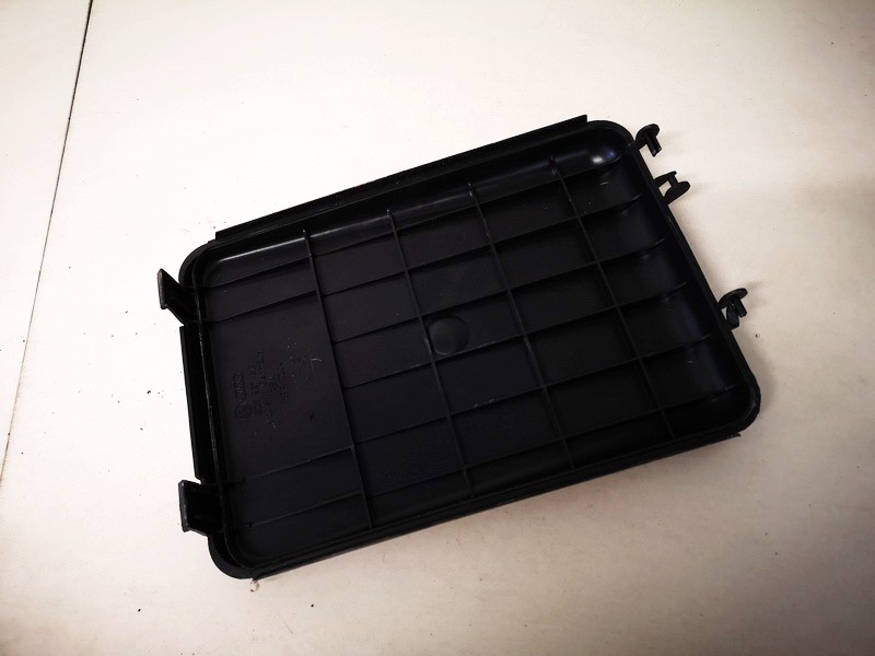 8D0927613 Volkswagen Passat 1998 Other car part - Thumbnail 2