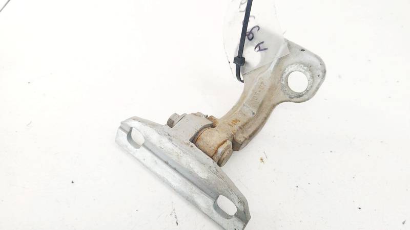 6H52228A64AE Land-Rover Freelander 2006 Aizmugurējo durvju eņģe - AIZMUGURE