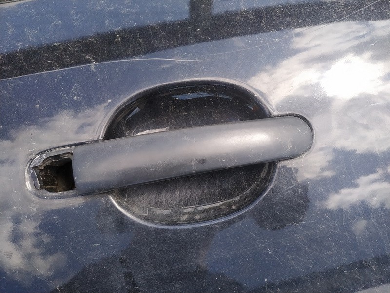 Volkswagen Golf 2004 Durvju ārējā roktura - PRIEKŠA PA LABI