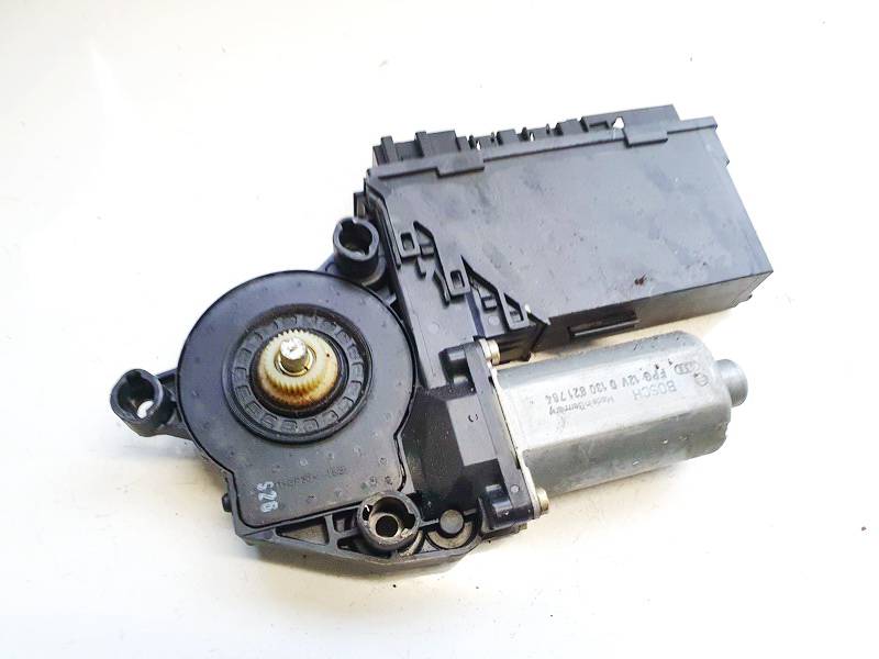 7L0959794 Volkswagen Touareg 2003 Duru lango pakelejo varikliukas G.D.