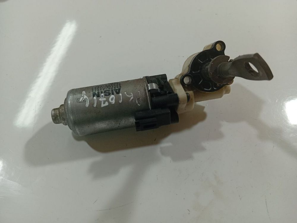 8582033020 Toyota Avensis 2005 Istuimen moottori - EDESSÄ VASEMMALLA - Thumbnail 3