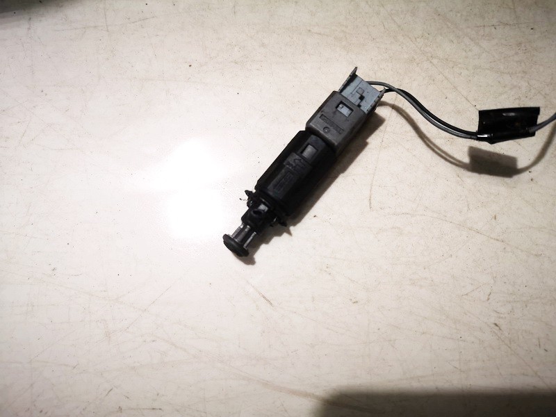 110894 Renault Espace 2004 Bremžu lukturu sensors