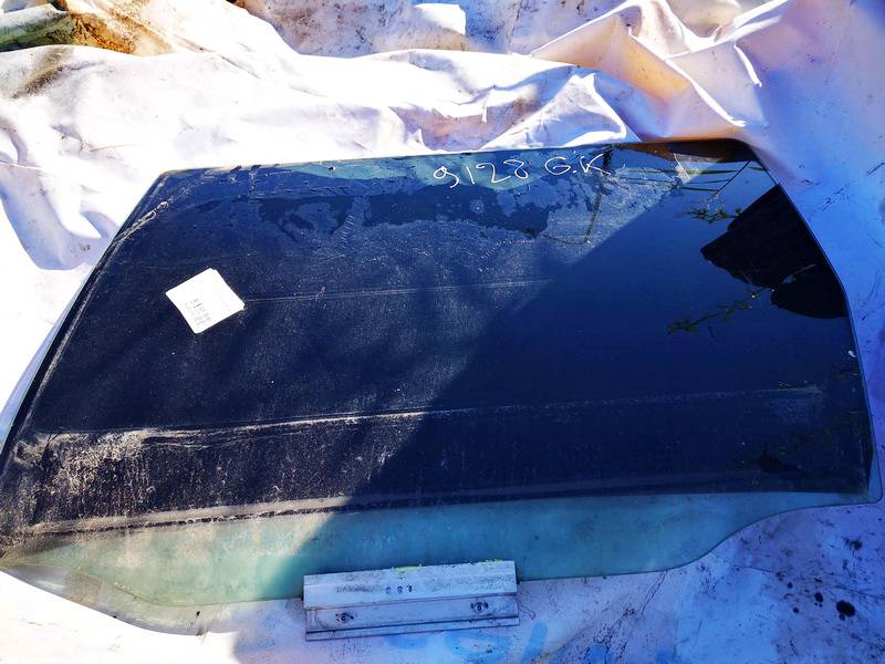 AS2 Volvo V70 2003 LUNA TRASERA IZQUIERDA, Luna de la puerta trasera - TRASERA IZQUIERDA