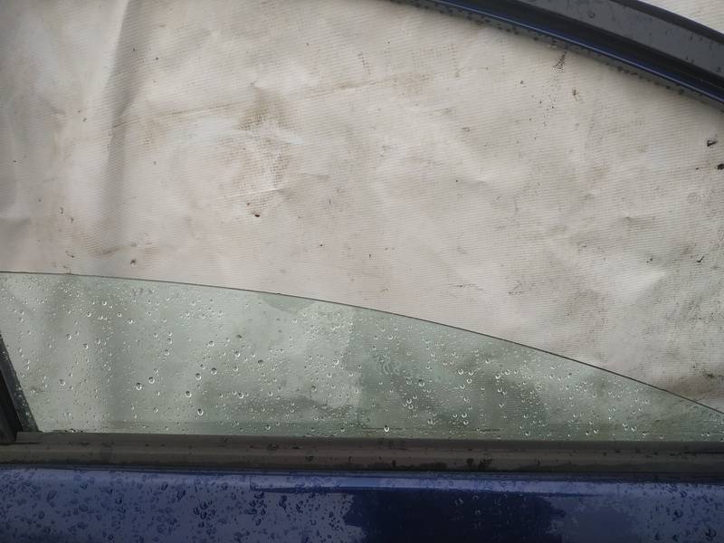 Toyota Corolla Verso 2006 Vitre de Porte Avant Droite