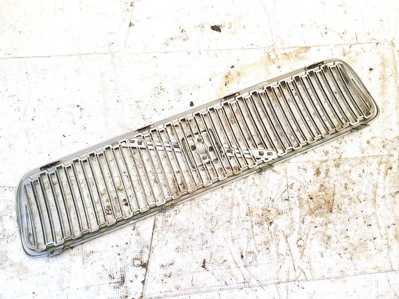 08678556 Volvo V50 2006 Hood grille - FRONT - Thumbnail 2