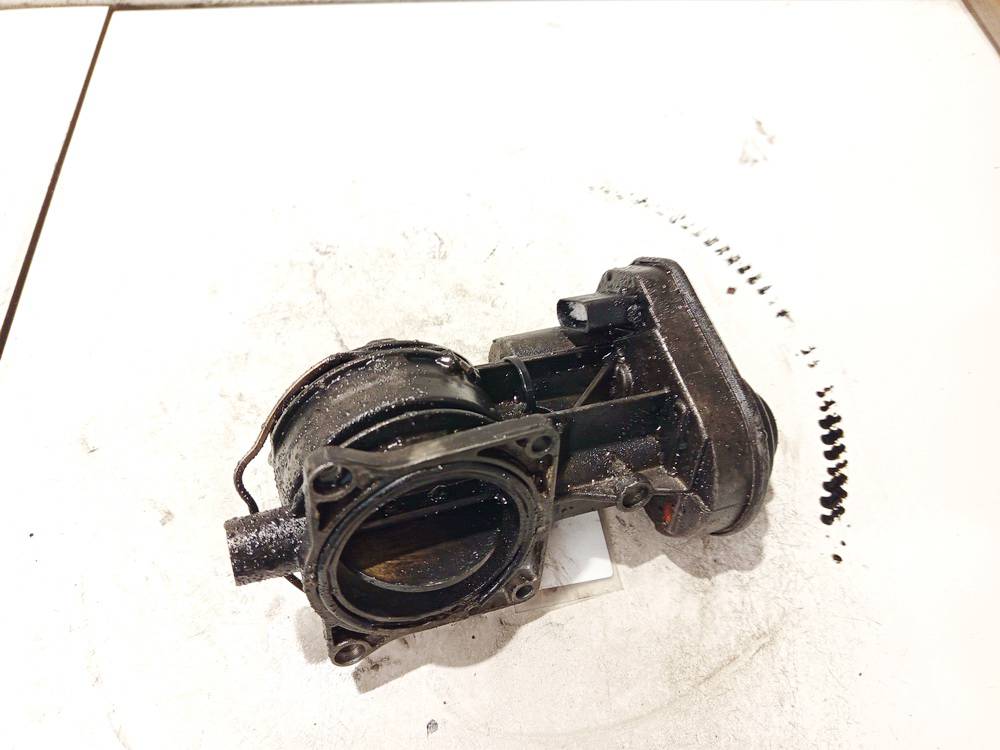 07Z128070G Volkswagen Touareg 2003 Corps de Papillon