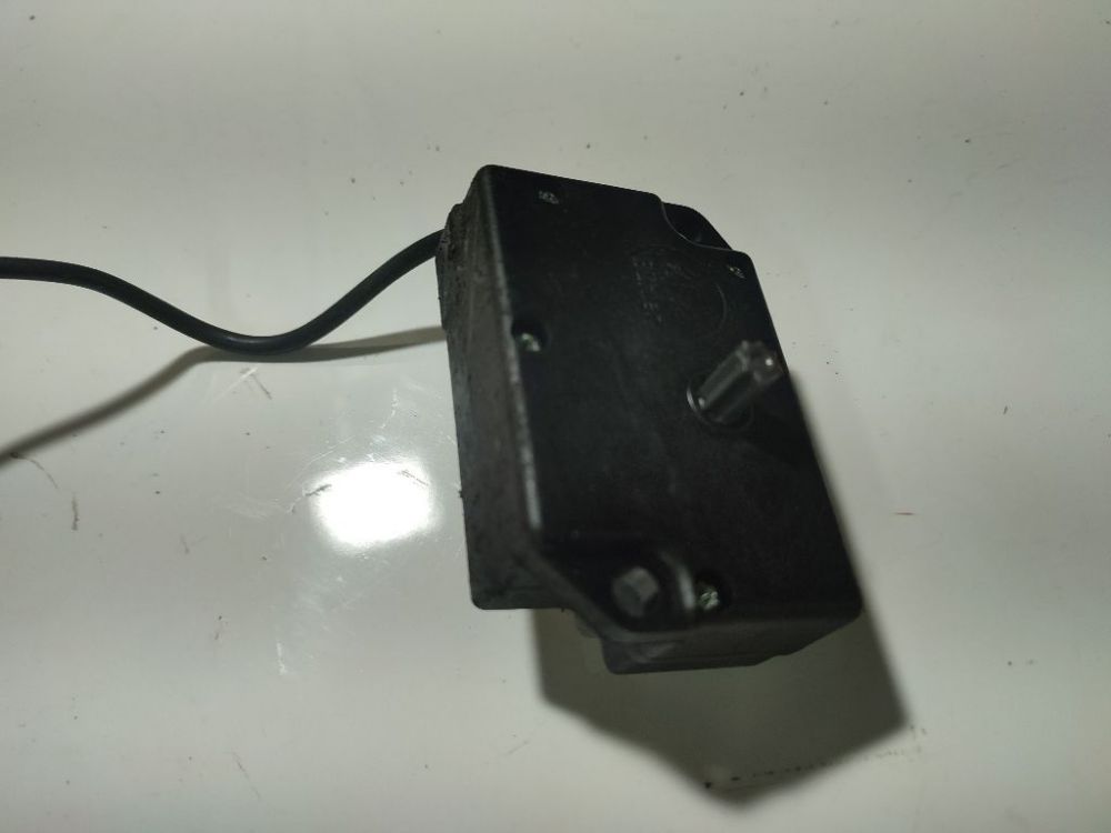 C011654294A5 Citroen Xsara 1998 Heater Vent Flap Control Actuator Motor - Thumbnail 4