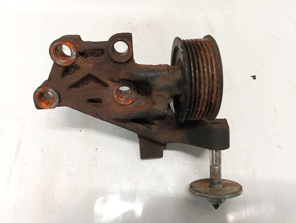 1231526020 Toyota RAV-4 2007 Engine Mount Bracket and Gearbox Mount Bracket