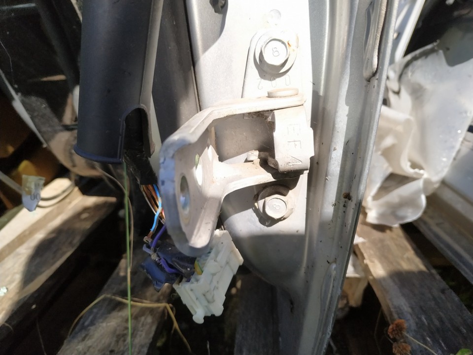 Mitsubishi Grandis 2005 Priekšējo durvju eņģe - PRIEKŠ - Thumbnail 2