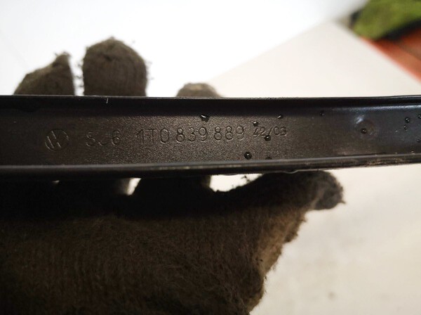 1T0839889 Volkswagen Touran 2004 Glass Trim Molding-weatherstripping - REAR RIGHT - Thumbnail 3