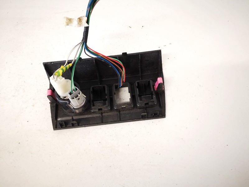 5544942010 Toyota RAV-4 2006 Allume-cigare Prise de courant - Thumbnail 2