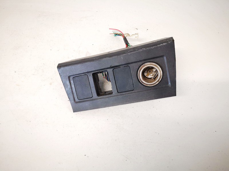 5544942010 Toyota RAV-4 2006 Allume-cigare Prise de courant