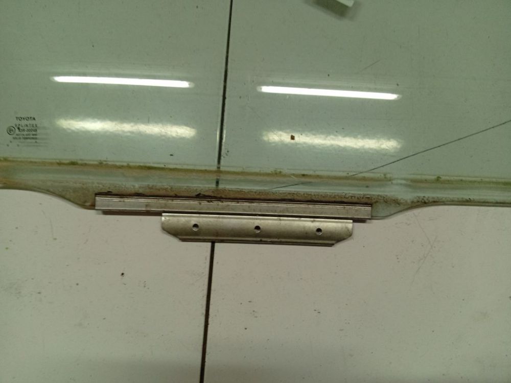 AS2 Toyota Avensis 2006 Oven lasi - TAKANA OIKEALLA - Thumbnail 2