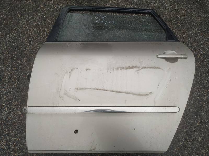 PILKOS Toyota Avensis Verso 2001 PUERTA - TRASERO IZQUIERDO