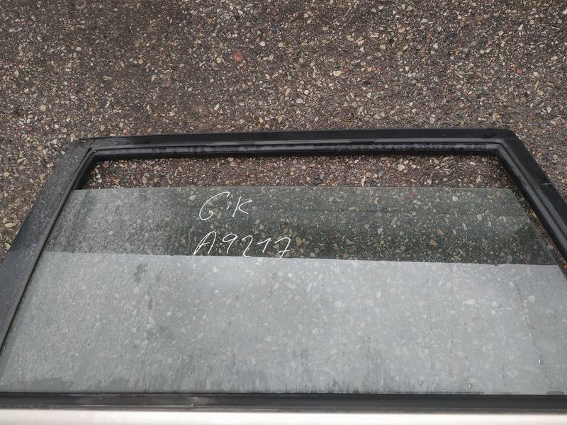 AS2 Toyota Avensis Verso 2001 LUNA TRASERA IZQUIERDA, Luna de la puerta trasera - TRASERA IZQUIERDA