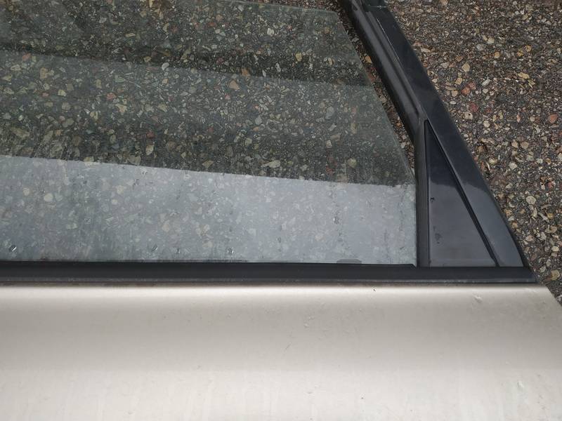 Toyota Avensis Verso 2001 Listón embellecedor de la ventana de la puerta trasera - TRASERO IZQUIERDO - Thumbnail 2