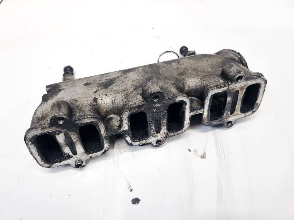 059129714A Audi A4 2005 Isiurbimo kolektorius - Thumbnail 3