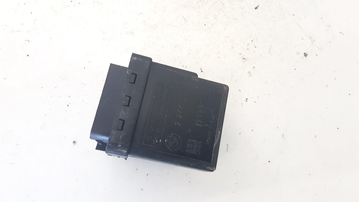 2246919 BMW 5-Series 2003 Przekaźnik świec żarowych