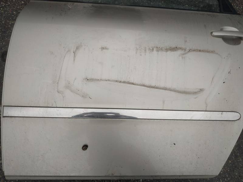 Toyota Avensis Verso 2001 Listón embellecedor de la puerta delantera (moldura) - TRASERO IZQUIERDO - Thumbnail 2