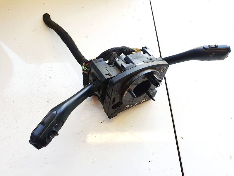 4B0953503H Audi A6 2003 Pagrieziena, gaismu un logu tīrītāju rokturu komplekts