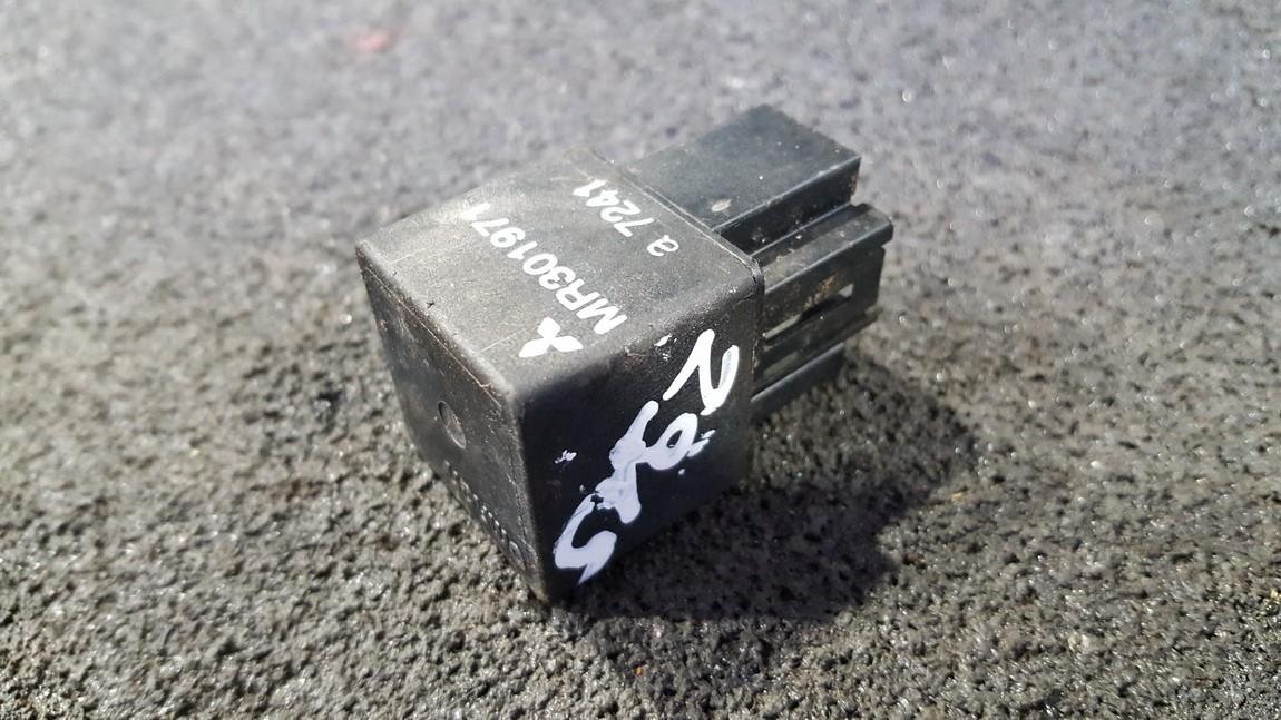 MR301971 Mitsubishi Galant 1999 RELÉ PARA AUTOMÓVIL