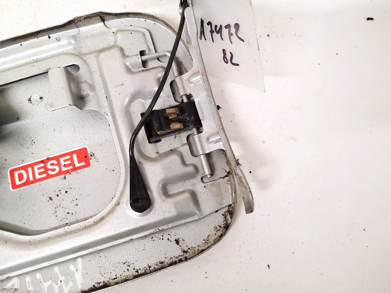 UISED Toyota Avensis 2004 Fuel door Gas cover Tank cap (FUEL FILLER FLAP) - Thumbnail 3