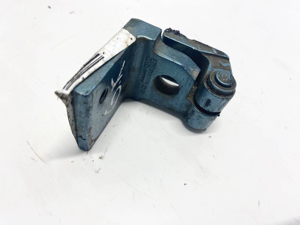 8D0833401A Audi A4 2000 Door Hinge - REAR