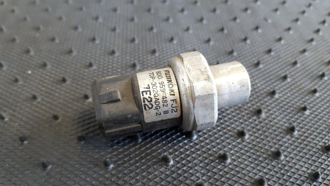 8D0959482B Volkswagen Passat 1999 Pressure Switch, air conditioning AC Pressure Switch Control