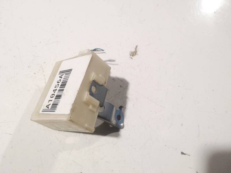 8974105070 Toyota Avensis 2006 Door control relay (DOOR CONTROL UNIT MODULE ECU )
