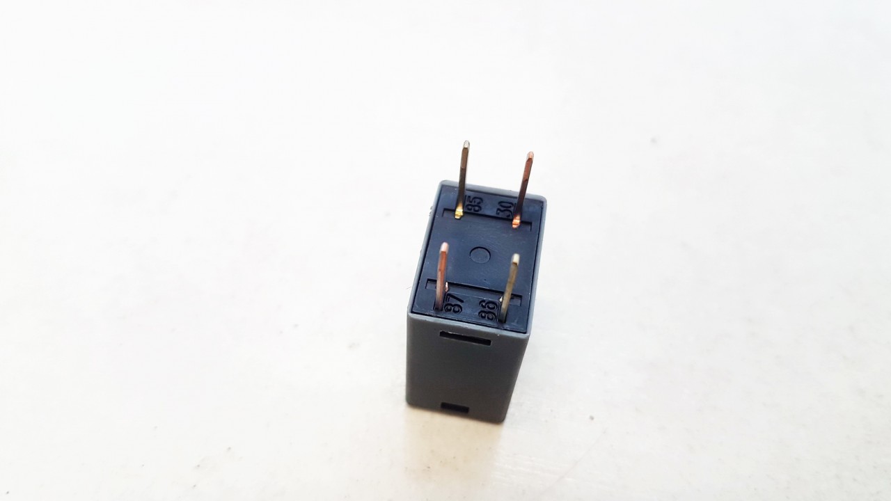 OK2A267740 USED Relay module Kia Sportage 2010 2.0L - EIS00933231 ...