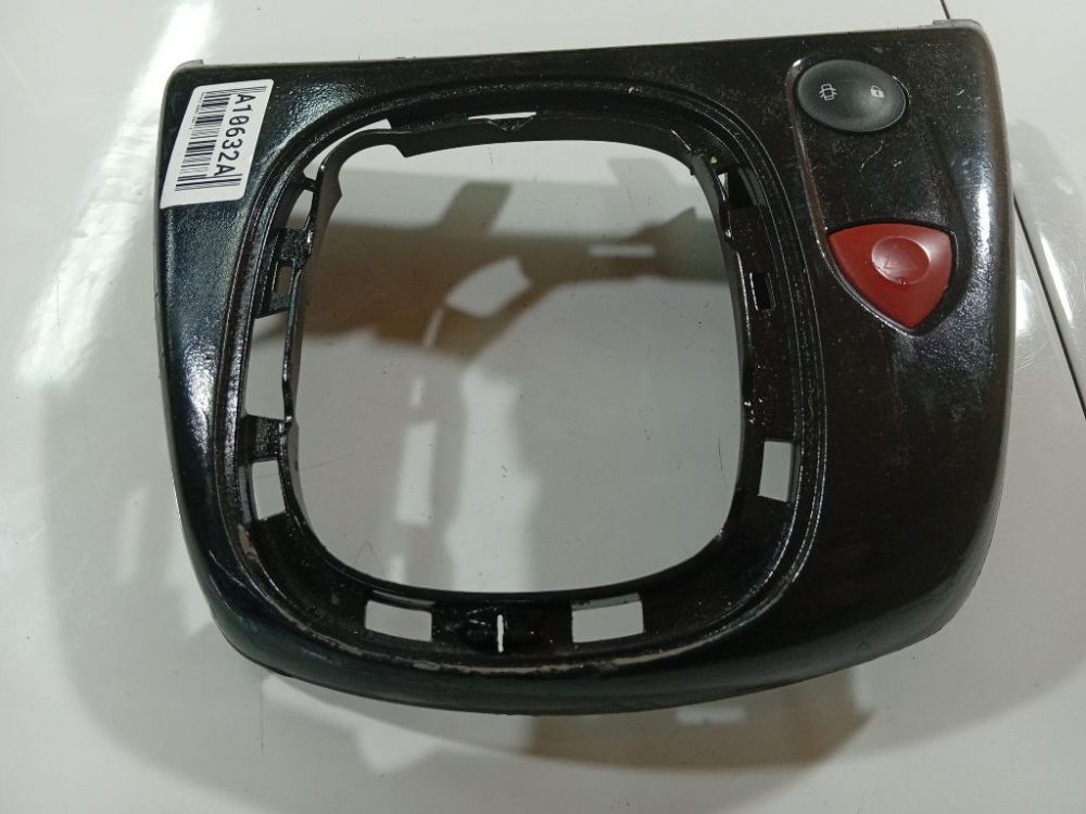 820009549 Renault Scenic 2005 Wyłącznik awaryjny