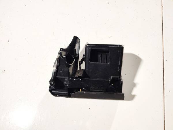 LS347901 Fiat Stilo 2003 Rejilla Aireadora -
Moldura protectora de la rejilla de ventilación lateral del panel