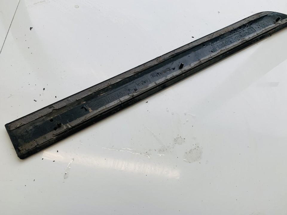 98ABF25533AEW Ford Focus 2004 Zewnętrzna listwa drzwi - TYLNE LEWE - Thumbnail 2