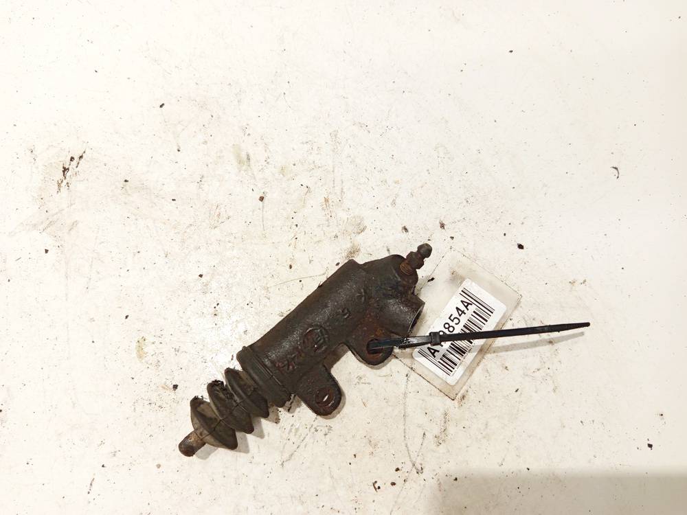 Toyota Avensis Verso 2005 Цилиндр тормозной главный