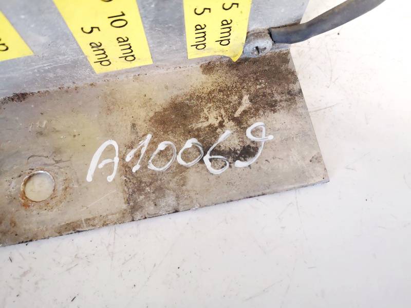 Toyota Prius 2005 Skrzynka bezpieczników - Thumbnail 2