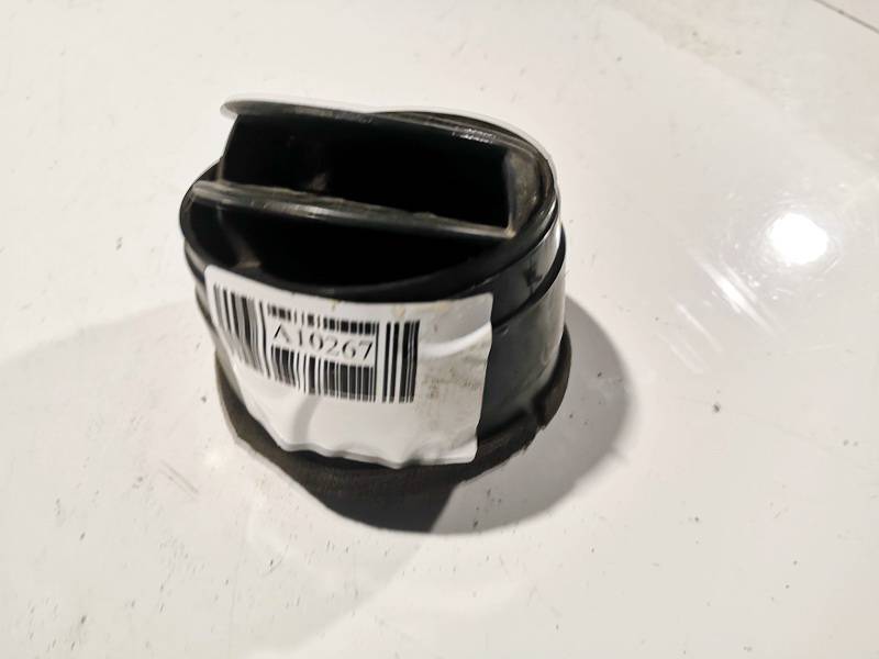 Mitsubishi Outlander 2003 Salono oro groteles