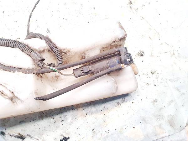 031805 Renault Modus 2006 Windshield Windscreen Washer Pump