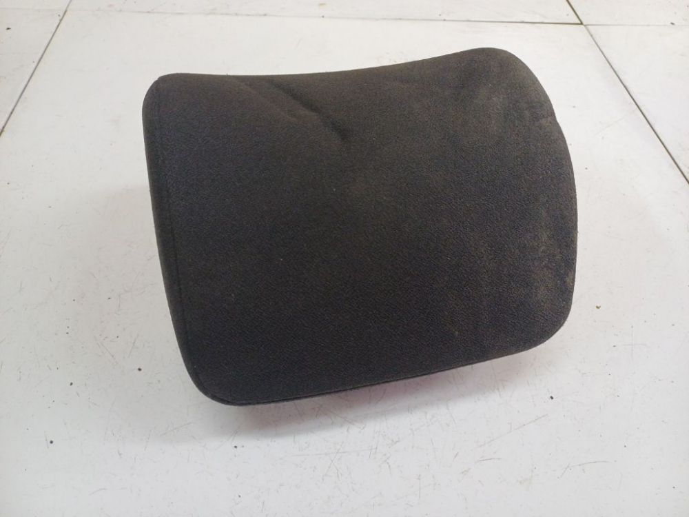 Mercedes-Benz C-CLASS 2002 Seat headrest