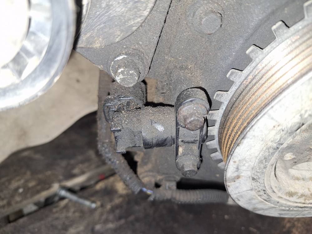 Volvo V70 2008 Crankshaft Position Sensor - Thumbnail 2