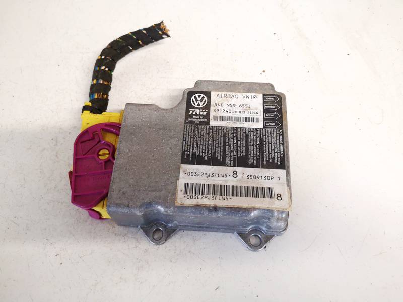 5N0959655J Volkswagen Passat 2010 Airbag crash sensors module