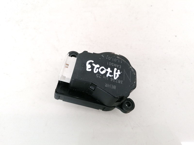 38236UA23 Mercedes-Benz S-CLASS 2000 Peciuko sklendes varikliukas