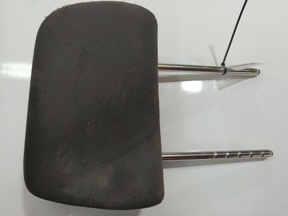 Volkswagen Golf 2005 Seat headrest