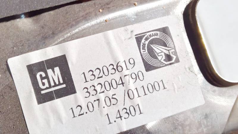 13203619 Opel Astra 2006 Wykończenie wnętrza bagażnika w pobliżu zamka - Thumbnail 3