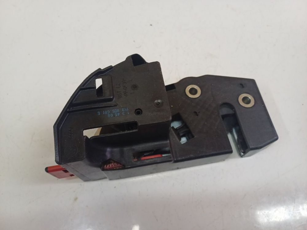 1K0885681E Skoda Octavia 2009 Seat Lock Latch assembly