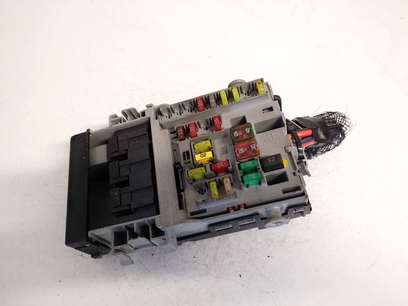 13222786 Opel Insignia 2010 Fuse box
